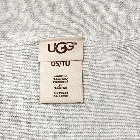 UGG Heather Gray Beanie NWT - Picture 8 of 11